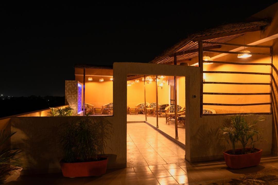 Airport Inn Hotel Lomé Dış mekan fotoğraf